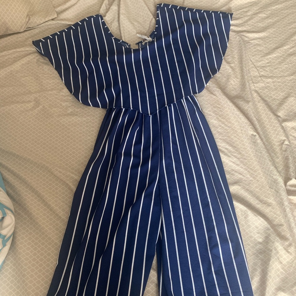 Jumpsuit - Picture 3 of 7